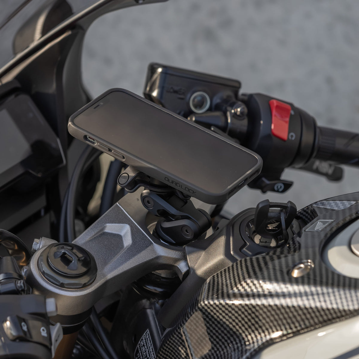 フォークステムマウント PRO バイク用スマホホルダー｜クアッドロック